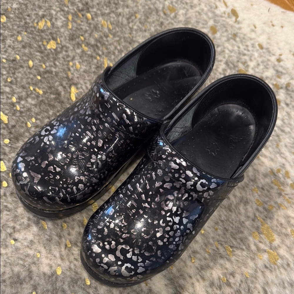 Dansko Professional Clog Pewter Leopard Patent